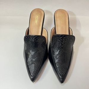 Animal Textured Pointed Heels