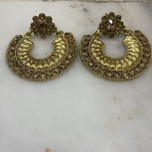 Stone Studded Golden Earrings