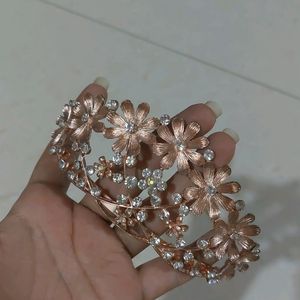 Pretty Rose Gold Crown