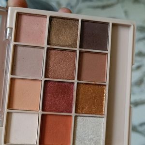 Mars Eyeshadow Palette With 5 Shimmers