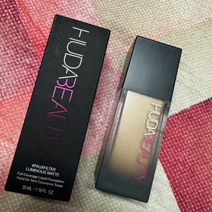 Huda Beauty Foundation