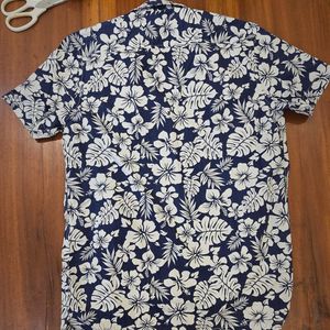 M size unused casual shirt