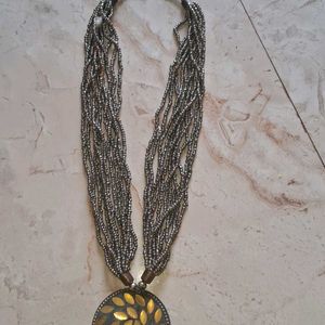 Light Weight Circle Shape Neckpiece