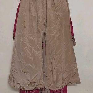 Pakistani Suit