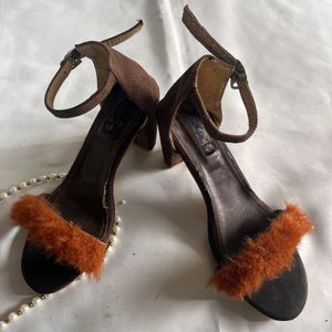 Fur Heel