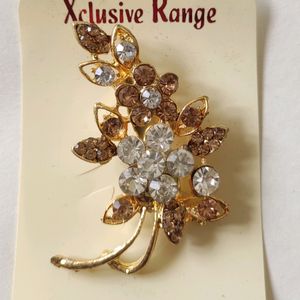 Beautiful Saree Brooch