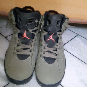 Air Jordan retro 6 Travis Scott edition sneaker 👟