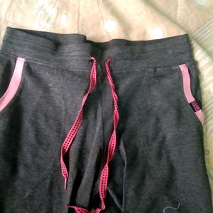 Like New Team Spirit Capri For Girls