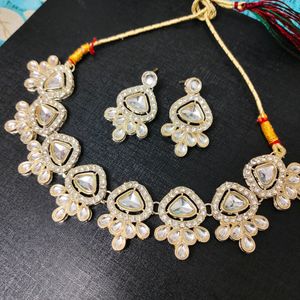 Kundan Necklace Set With Earings