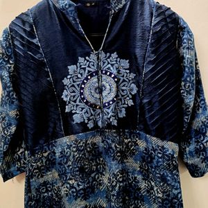 Printed Kurta Top For Women(Navy Blue)