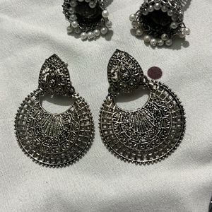 5 Pairs Of Jhumka & Western Earrings For Sale