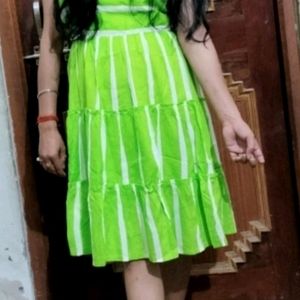 Green Flared Midi 💚