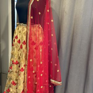 Lehenga with blouse peice unstitched