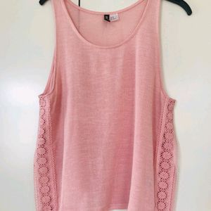 H&M Dividend Pink Cut Top