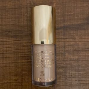 Charlotte Tilbury Hollywood Flawless Filter (Fair)