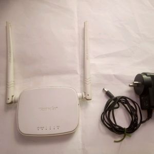 Tenda WiFi Router