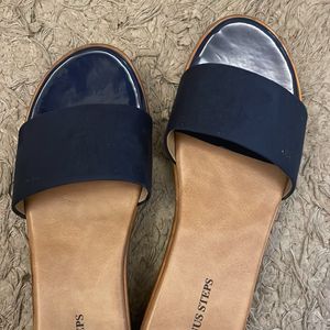 Ladies Slip Ons, Blue, Size 40