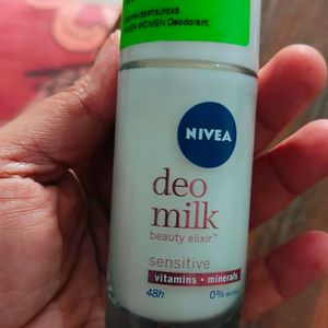 Nivea Milk And Powder Puff