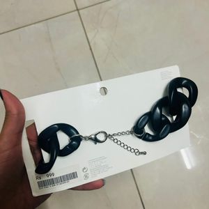 H&M Black Choker Chain