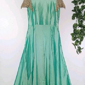 Designer pista Colour Gown