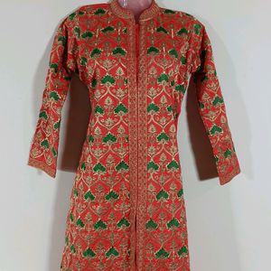 Multicolor Embroidered Kurta Set (Women)