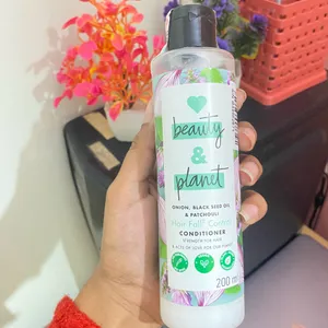 Love Beauty &Planet Hair Fall Control Conditioner