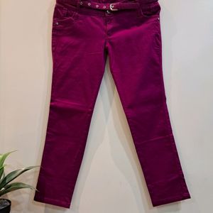 Girl's skinny purple jeans