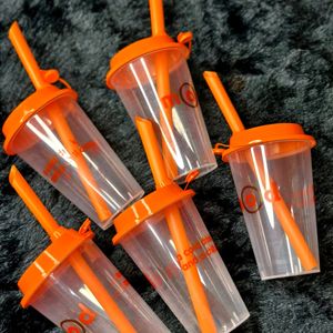 Reusable Plastic Sipper Glass With Lids & Straws