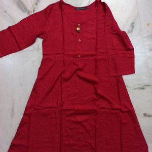 Avaasa Kurta (S)