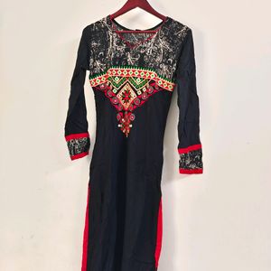 Black Women Embroidery Kurta