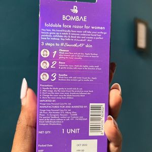 Bombae Foldable Face Razor For Women