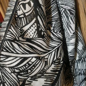 Black/White Printed Stole/Scarf