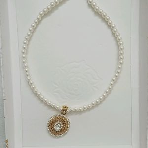 Pearl Chain