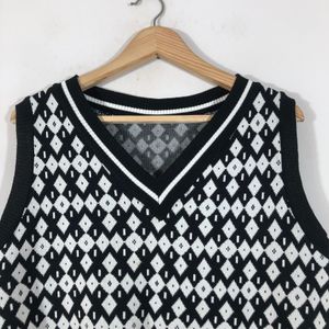 Black&White Knitted Top