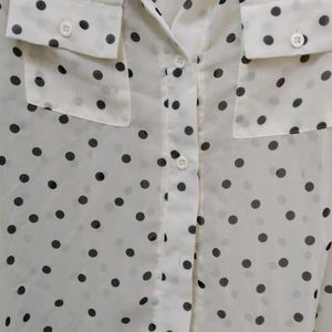 PRICE DROP ⬇️⬇️ Polka Dot Shirt