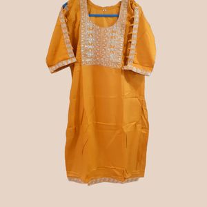 New💥zariwork Kurti Mustard