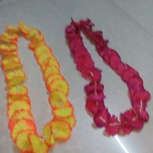 2 Plastic Flower Mala/ Haar