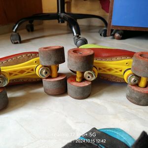 Used 7-9 Years Roller Skates & Safety Kit Includes