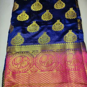 Stunning Banarasi Silk Saree: A Timeless Treasure