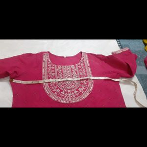 Full Kurti Set Along With Dupatta Sale!