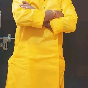 Man's Ethnic Yellow Kurta With Paijaama