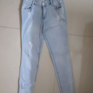 Slim Fit Mid Rise Jeans From Kraus