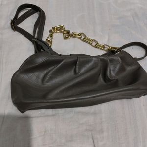 Grey Slingbag With Adjustable Ropes