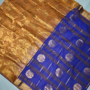 Beautiful Shiny Pattu Saree With Blouse