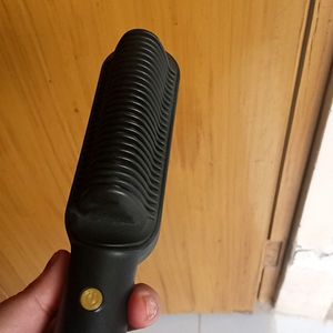 comb hair straightener