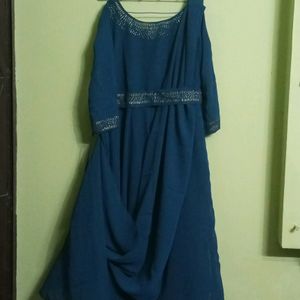 New/Unused Beautiful 4 Meter Layer Gown