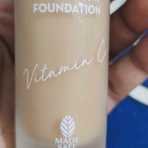 Mamaerth Glow Serum Foundation