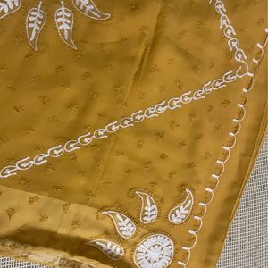 Lucknowi Chikankari Saree