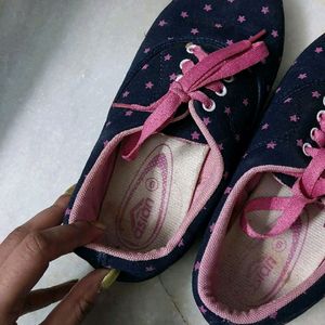 Star Design Casual Shoes