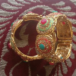 Diamond Cut Kada+ Gold Kundan Kada Bracelet